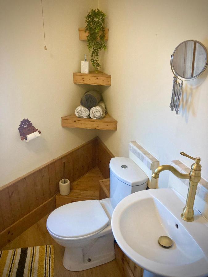 Aqua Shack At Pure Shores Retreats Apartman New Quay Kültér fotó